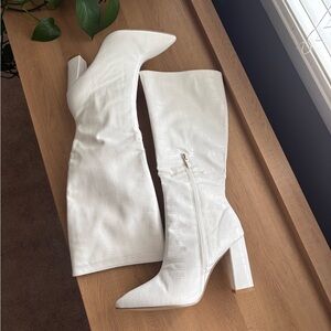 WHITE HEEL BOOTS
